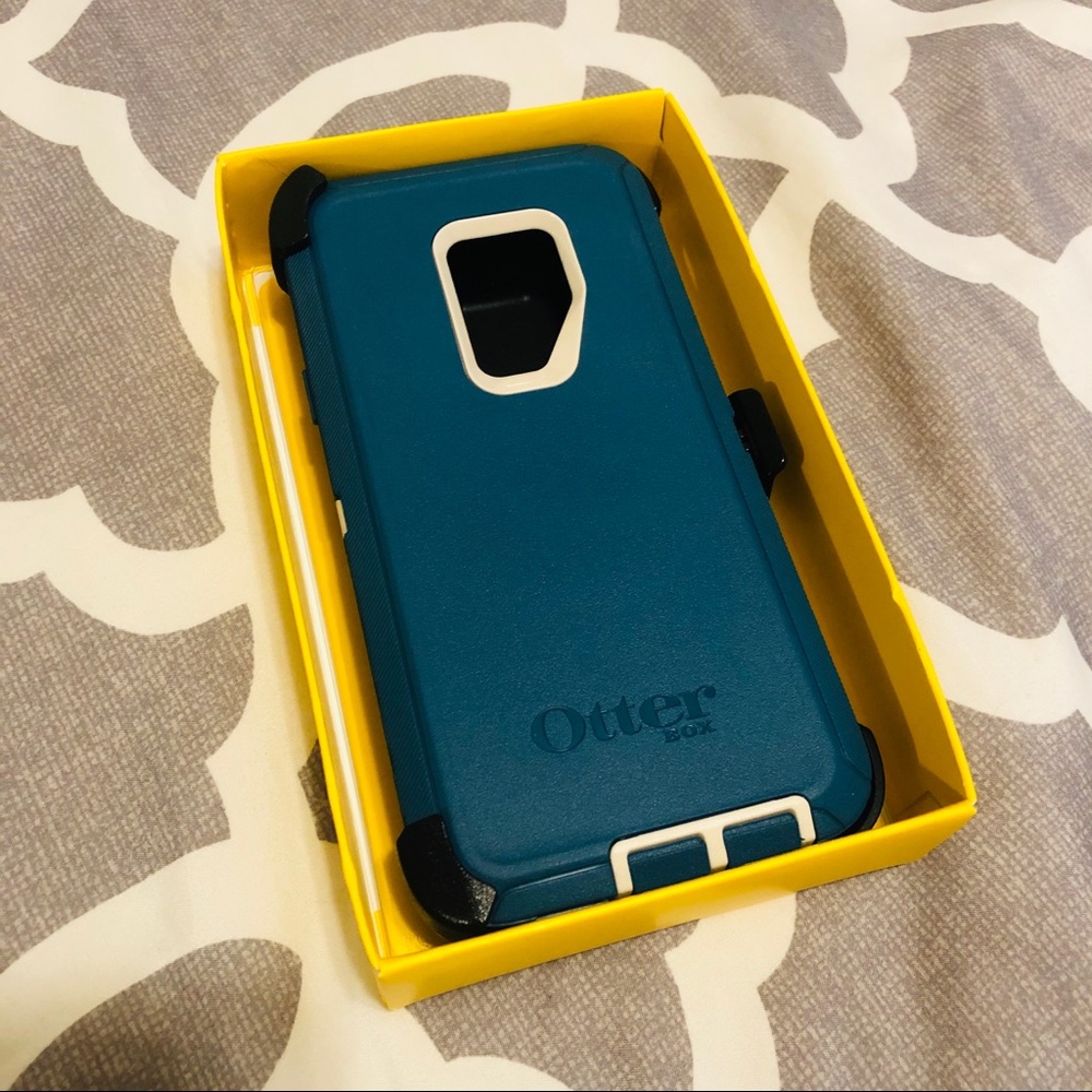 OtterBox Defender Samsung S9+ - Picture 2 of 2